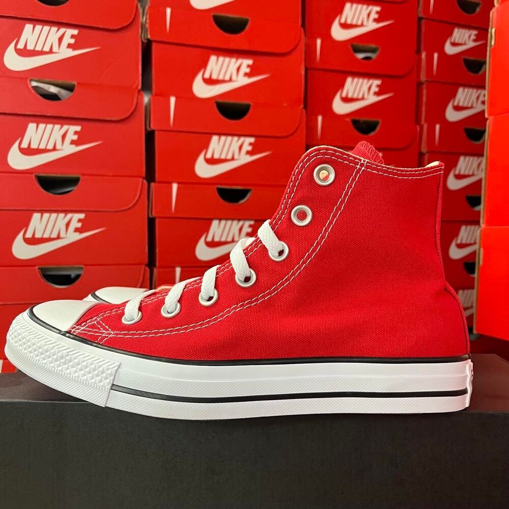 Converse Women's Red Trainers - Picture 3 of 7